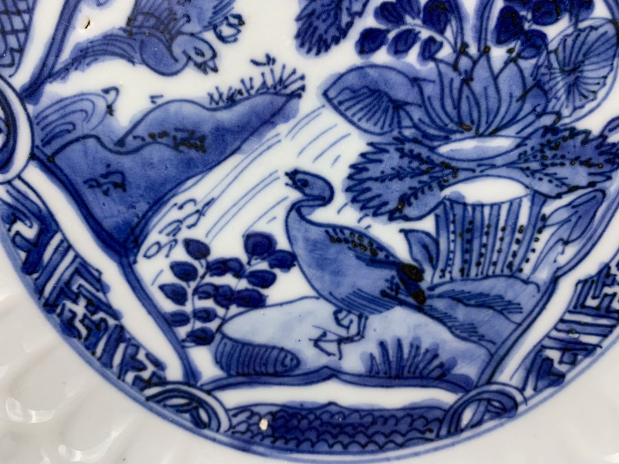 A Chinese blue and white plate with birds, Wanli 